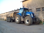 Tracteur-benne 18t, Sainghin-En-Weppes 408 €