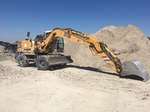 Rental excavator Liebherr A316 Moreuil €250